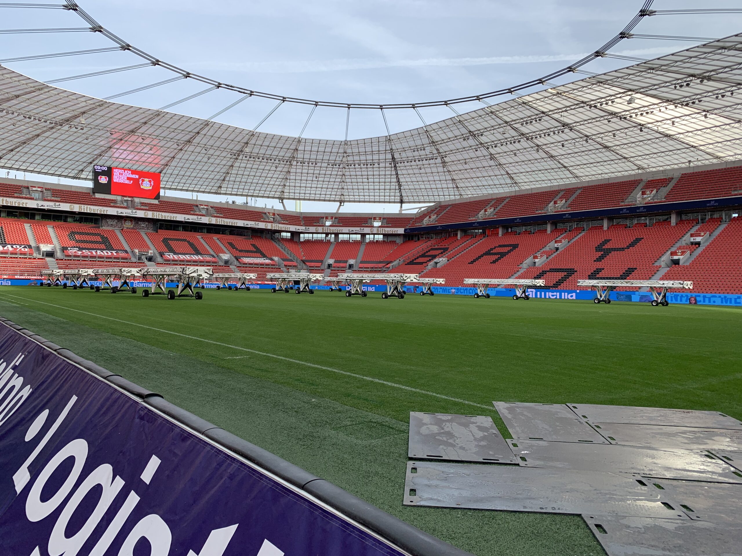 Besuch der BayArena der Klassen 4a/b